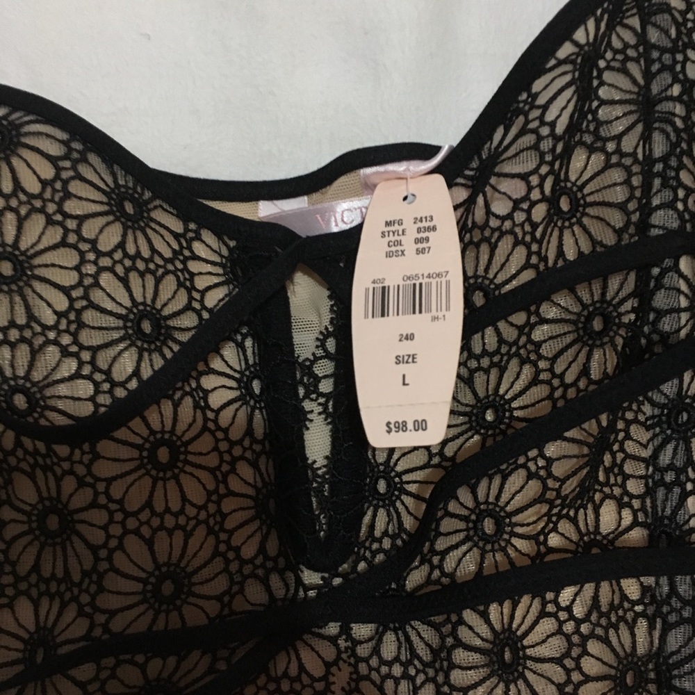 VS bustier